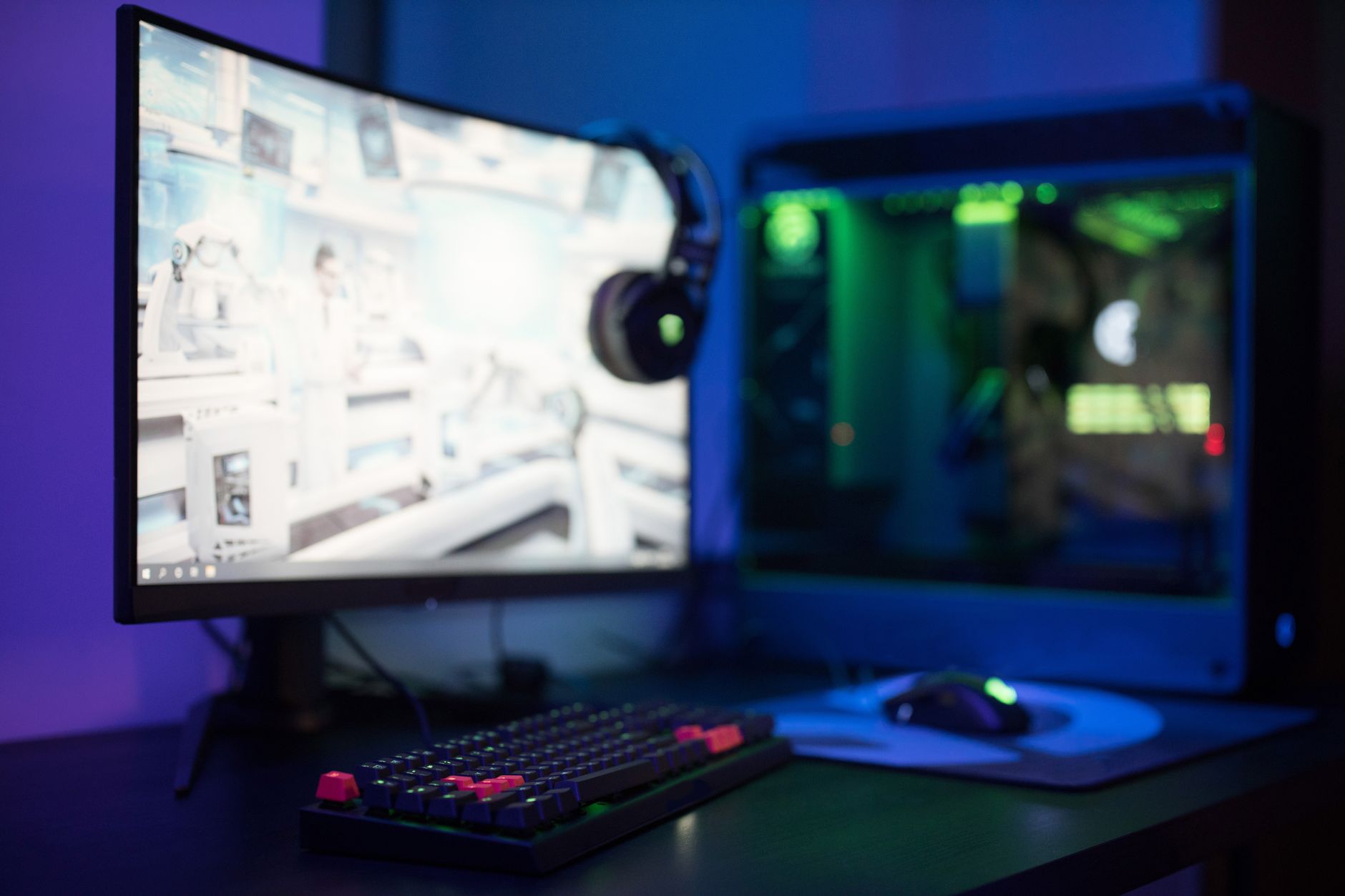 Neon y setups de juego futuristas