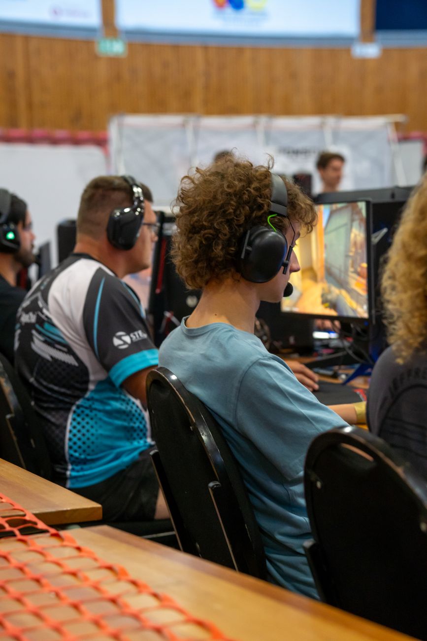 Torneo competitivo de esports en LAN