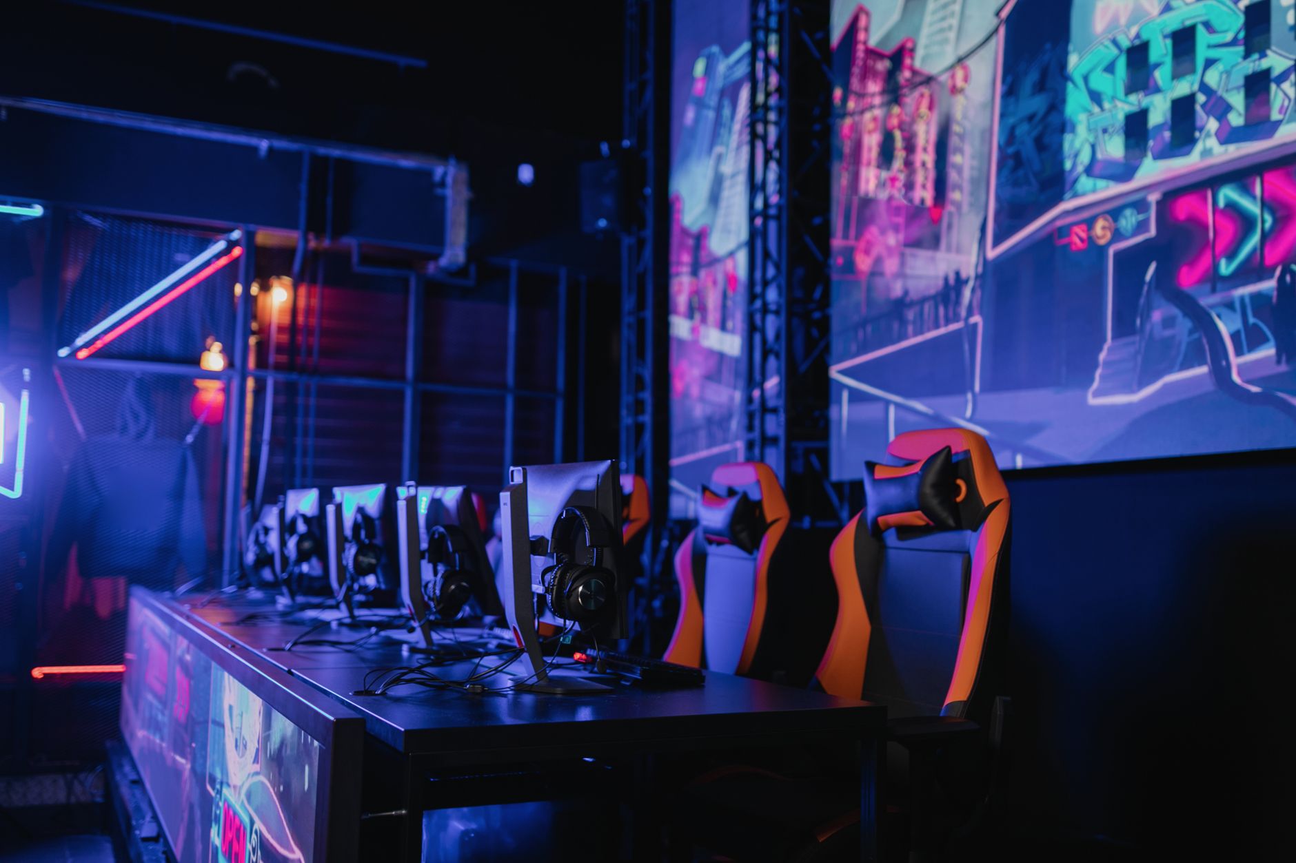 Jugadores profesionales de esports en acción